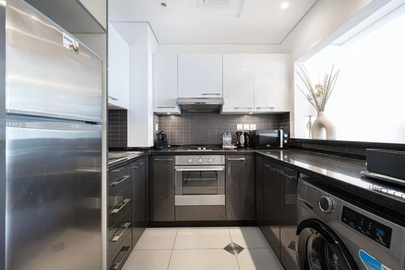 Waterfront Studio, Perfectly Located In Dubai Marina