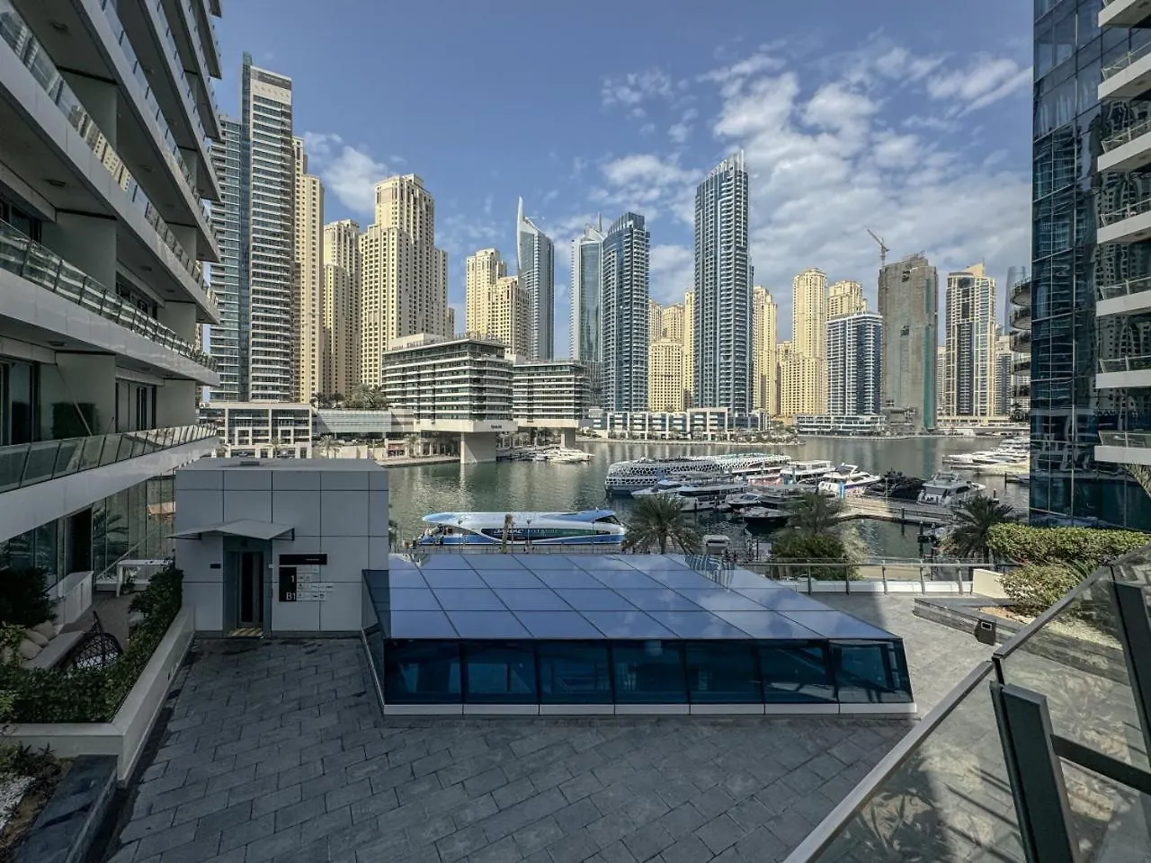 Waterfront Studio, Perfectly Located In Dubai Marina United Arab Emirates
