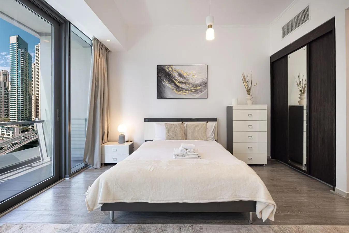 Waterfront Studio, Perfectly Located In Dubai Marina 0*,  United Arab Emirates