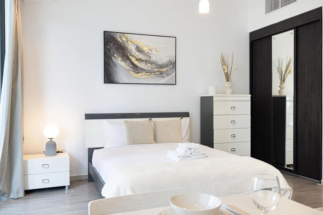 Apartment Waterfront Studio, Perfectly Located In Dubai Marina United Arab Emirates